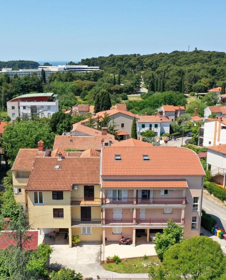 Apartments Nina Rovinj Exterior foto